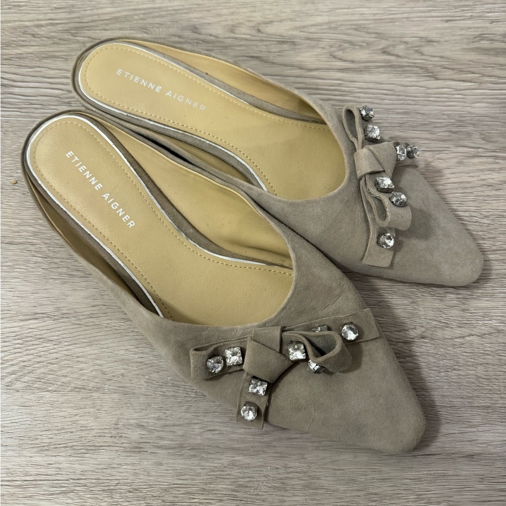 Etienne Aigner Womens Grey Flat, Size 10